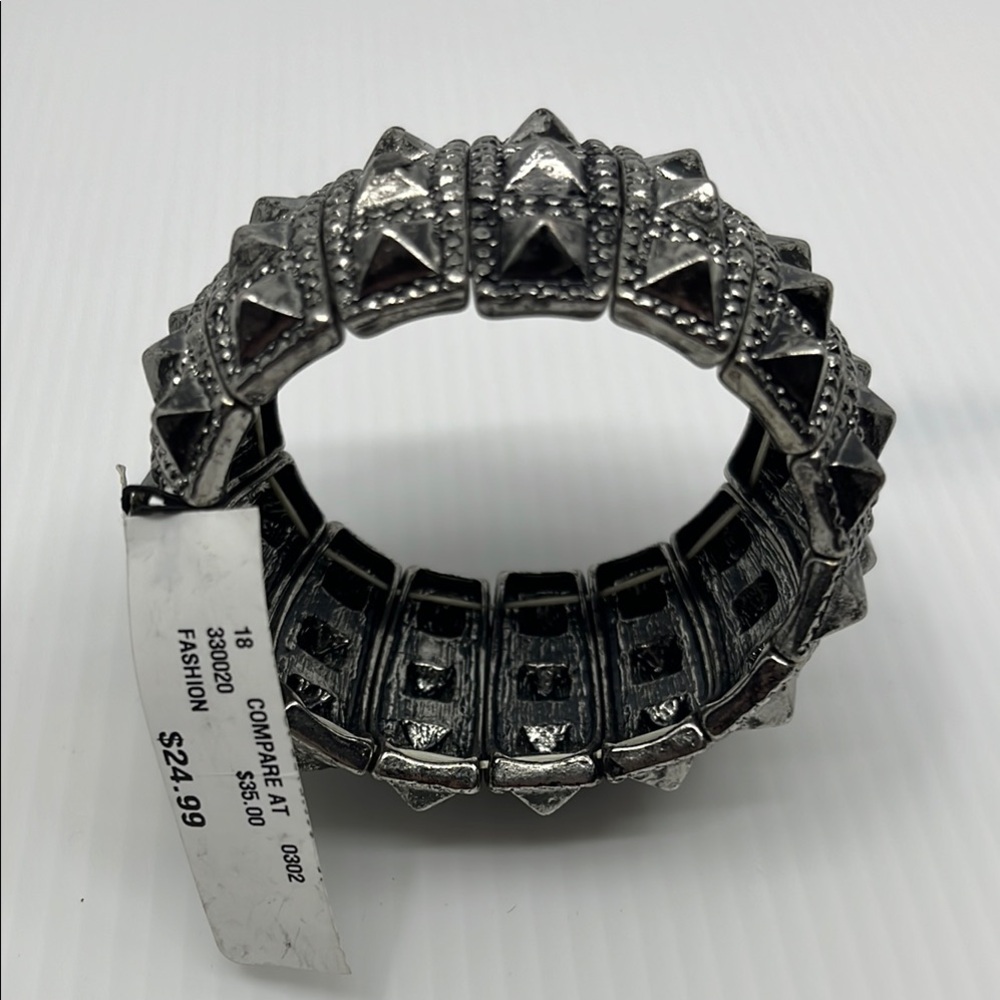 Natasha Silver Color Geometric Bracelet - Picture 2 of 3